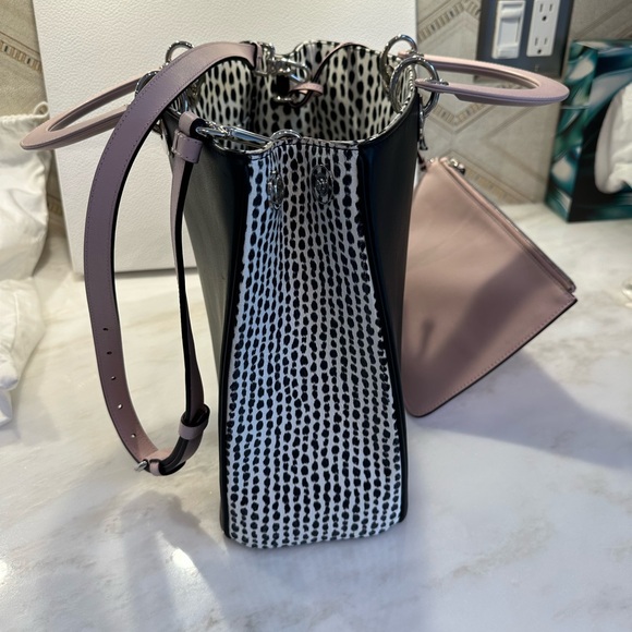 SOLD Dior Black & Pink leather with Python Tote - Picture 11 of 14